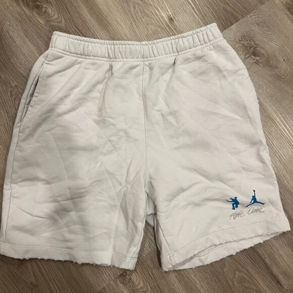 Jordan x Union M J FLC Short - Picture 1 of 4